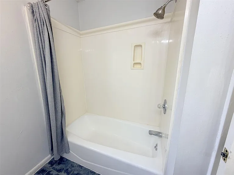 2535 Planters Row — Photo 24
