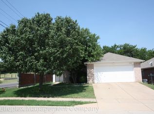 10301 Bear Hollow Dr, Fort Worth, TX 76244