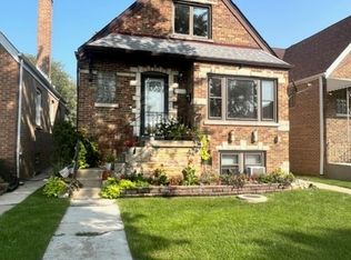 6221 S Massasoit Ave, Chicago, IL 60638
