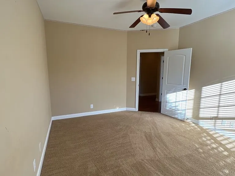 1320 Vantage Ct — Photo 13