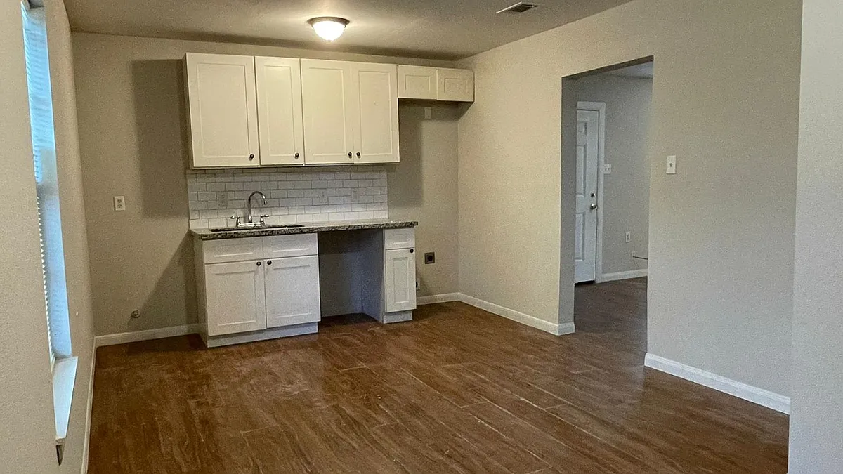 Building Photo - 3411 Market St #B