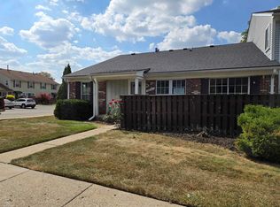 39551 Heatherheath Dr #2, Clinton Township, MI 48038