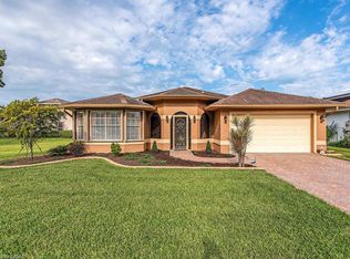 2039 Piccadilly Circus, Naples, FL 34112