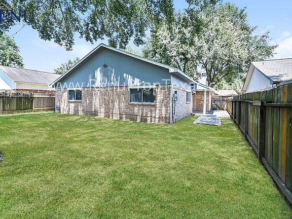 2nd image of 21035 Settlers Valley Dr