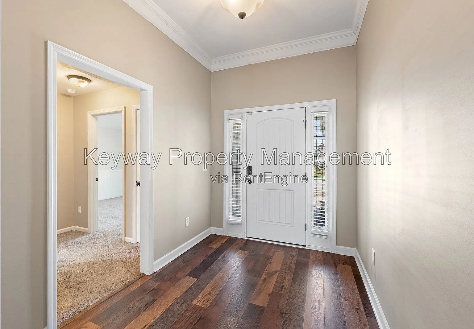 3 bed, 2.0 bath, 1669 sqft, $1,930 — Photo 3