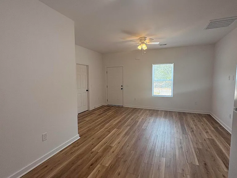 2342 Jolly Roger Dr SW — Photo 7