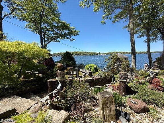 3rd image of 501 Windemere Ave