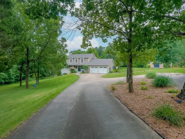 5233 Huntington Woods Rd, Frankfort, KY 40601