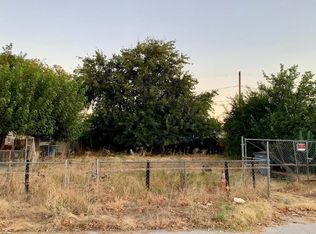 5032 E Huntington Ave, Fresno, CA 93727