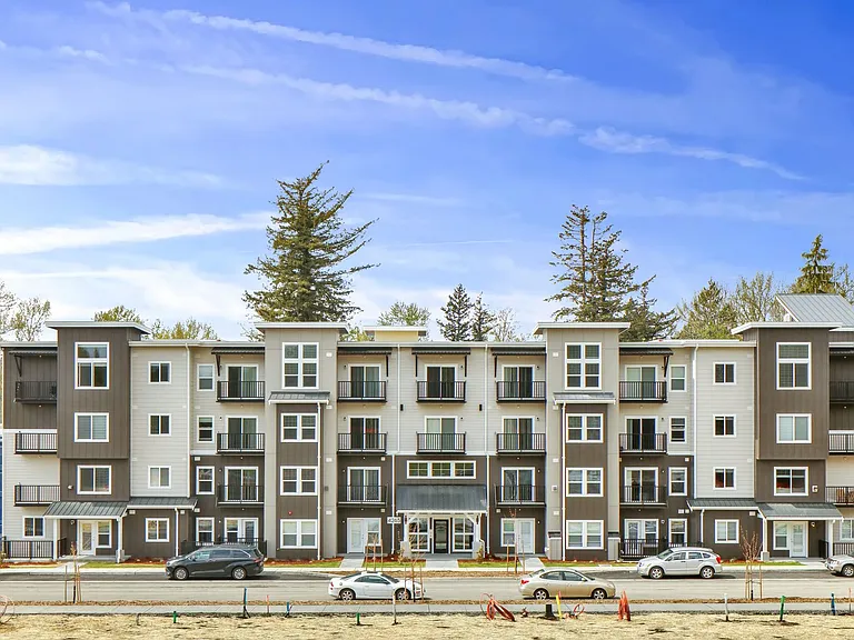 Kingsway Apartments — Photo 16