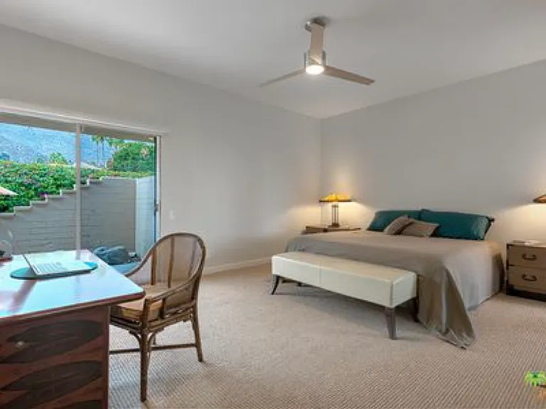 464 E San Jose Rd — Photo 11
