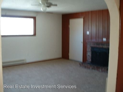 4th image of 4417 6th Ave #B