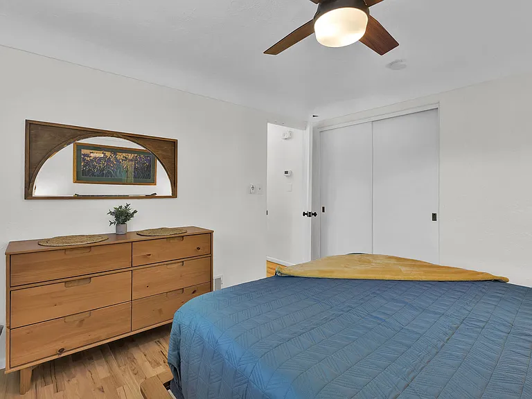 609 N Roosevelt St — Photo 17