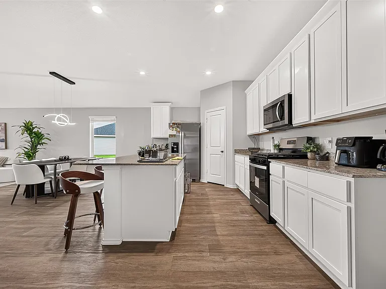 4222 Zeke Estates Ln — Photo 13