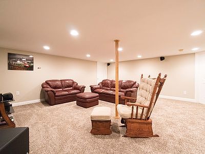 3rd image of 129 Woodhaven Dr