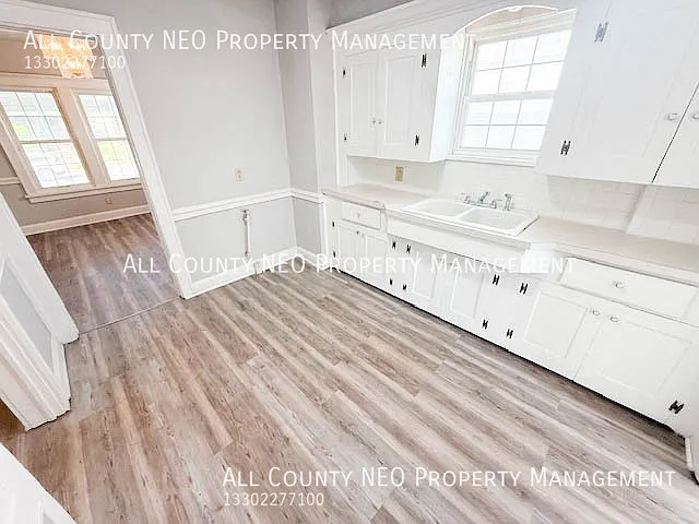 900 Roslyn Ave SW — Photo 7