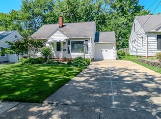 5223 Edenhurst Ave, Lyndhurst, OH 44124