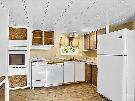 5th image of 617 Lincoln Avenue