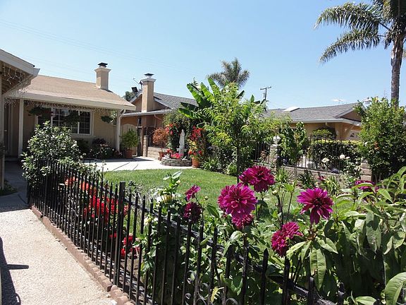 2nd image of 2149 Sarasota Ave