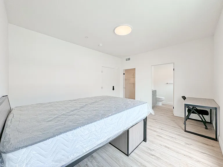 1743 Armacost Ave — Photo 49