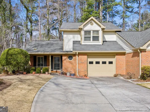 6 Dover Trl, Peachtree City, GA 30269
