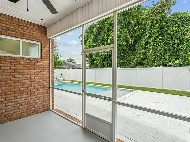 5930 Hermitage Dr — Photo 30