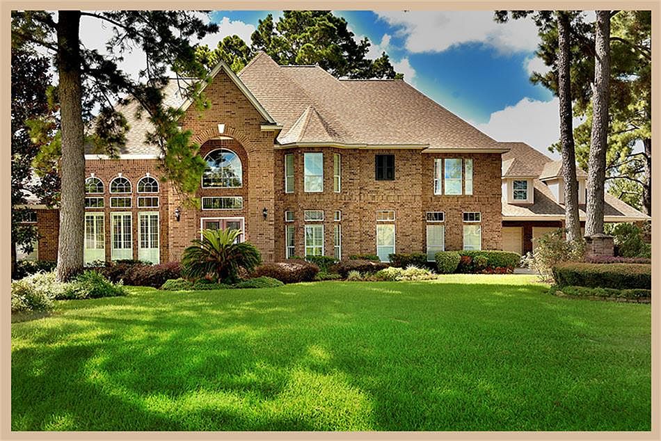 1st image of 9511 Stonebridge Lake Dr