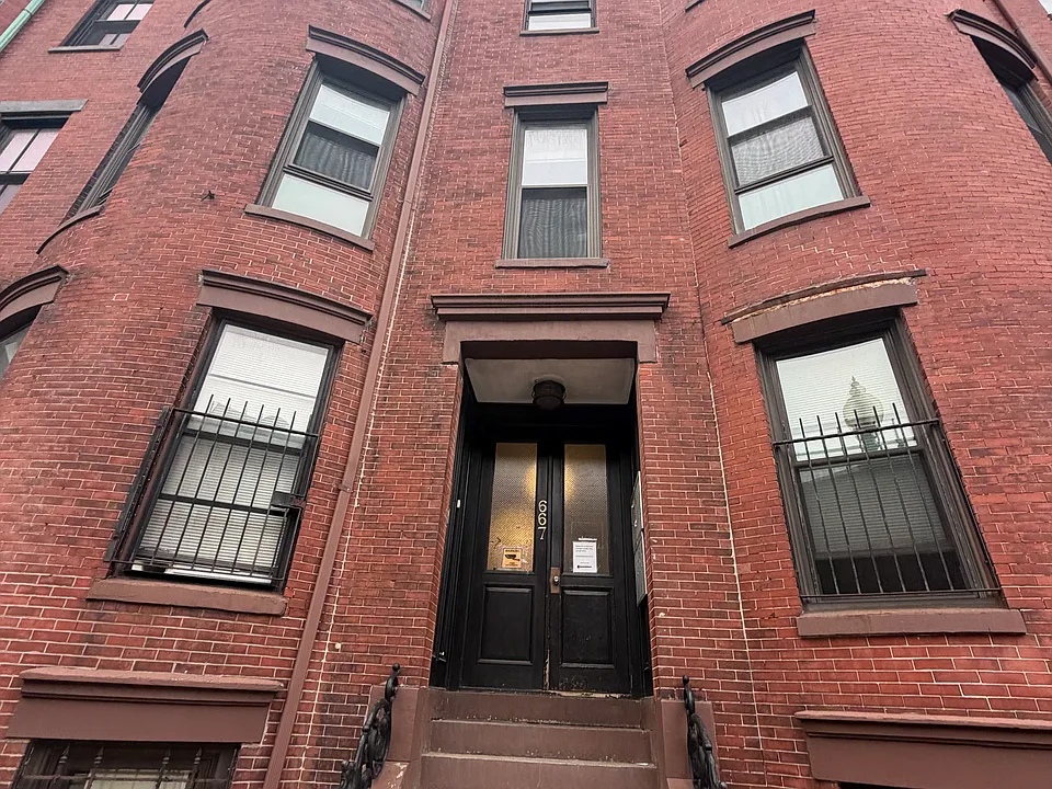 667 Massachusetts Ave #B2