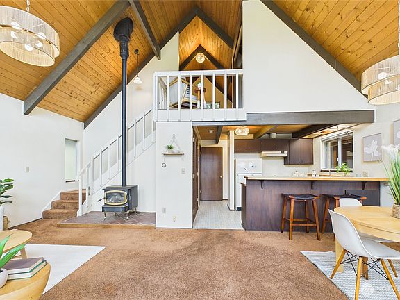 5th image of 80 Vancouver Drive