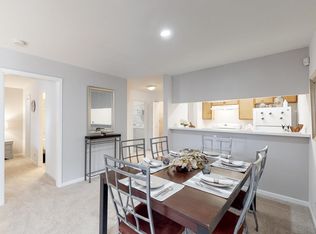 Remington Place Apartments, Schaumburg, IL 60195