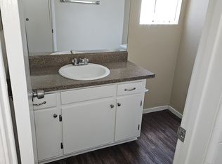 421 N Lyon St APT 9, Santa Ana, CA 92701