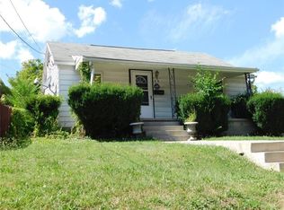 526 Wampum Ave, Ellwood City, PA 16117