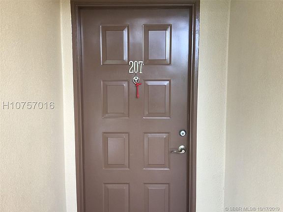 2nd image of 900 SW 142nd Ave APT 207L