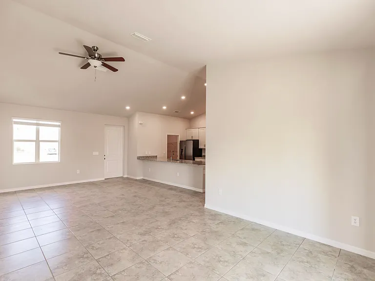 3603 NE 12th Ct — Photo 3