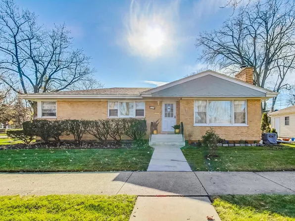4033 Lyons St, Skokie, IL 60076