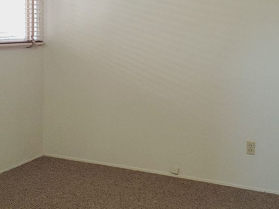 3rd image of 944 Princeton Ave APT A