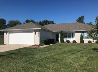 1515 Thoroughbred Cir, Columbia, MO 65202
