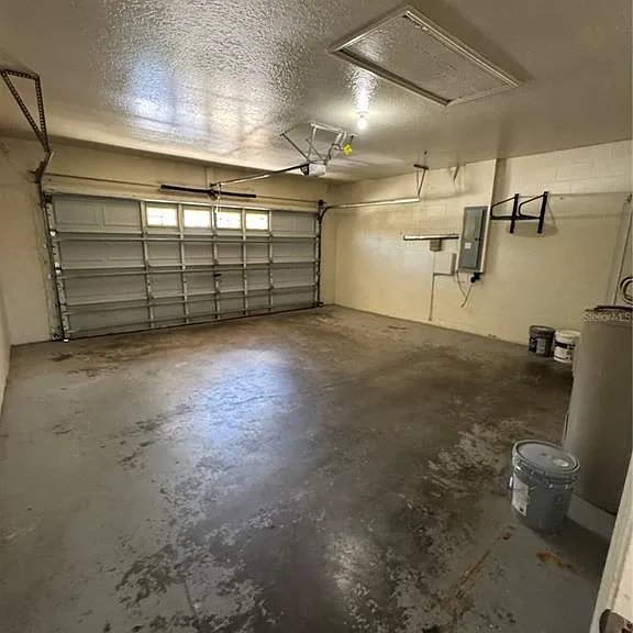 18006 Birdwater Dr — Photo 59