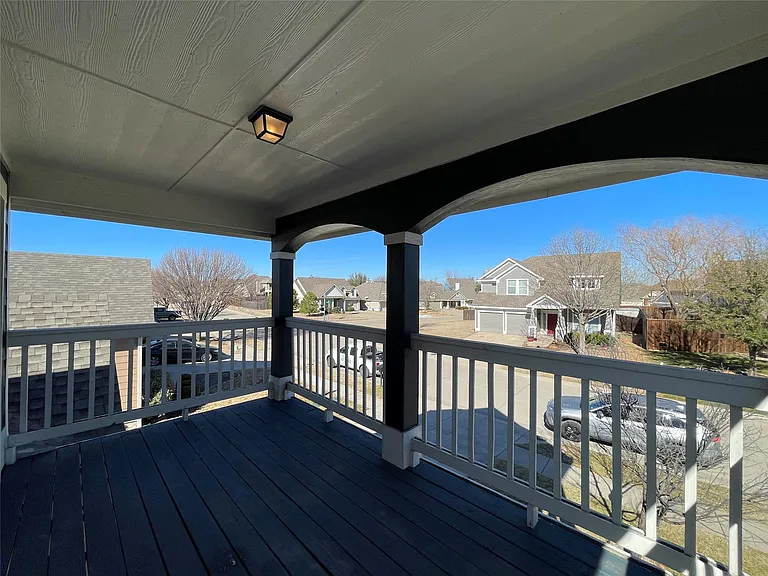 9787 Old Field Dr — Photo 25