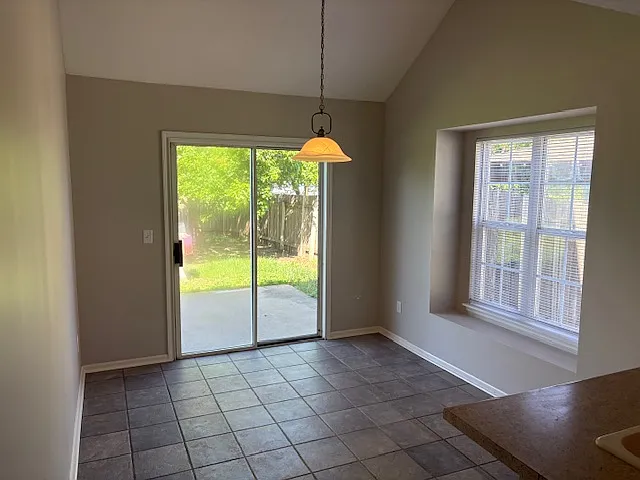 2513 Prairie Elm Dr — Photo 8