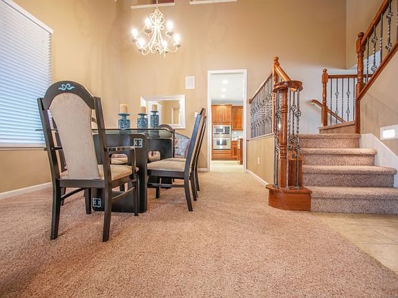 3rd image of 1390 Seymour Cir