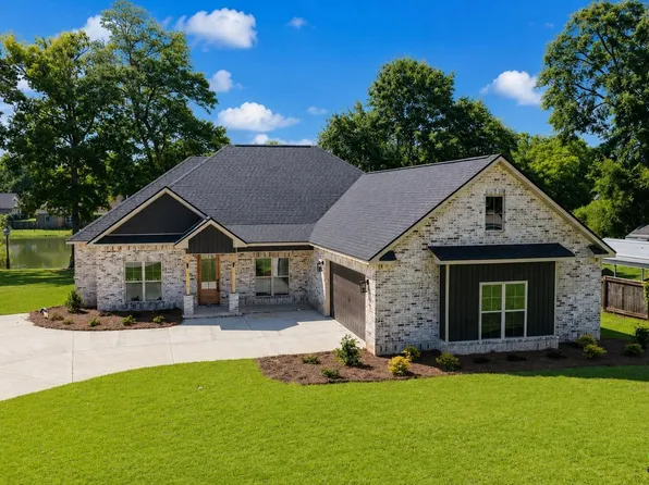 102 Rinns Way, Perry, GA 31069