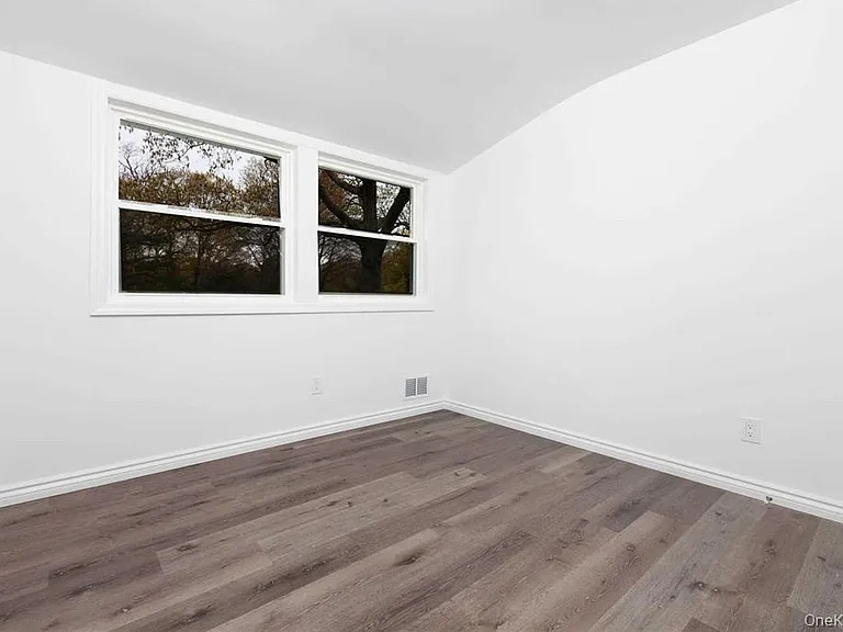 4 Bunny Ln — Photo 11