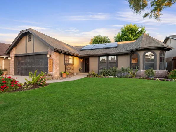 5935 W Oak Avenue, Visalia, CA 93291