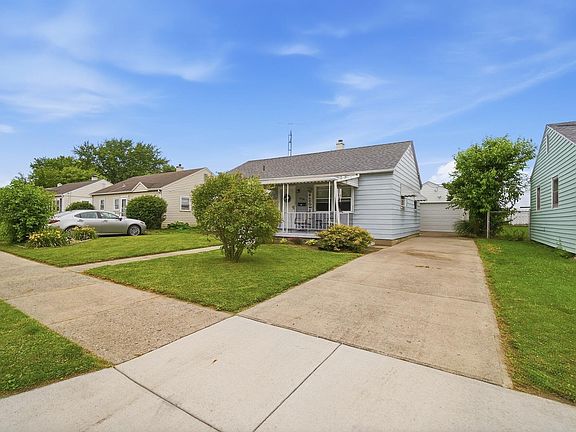 4th image of 2726 Morton Dr