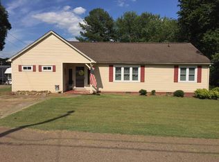 521 Tilghman St, Kenton, TN 38233