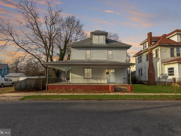 304 4th St, Seaford, DE 19973