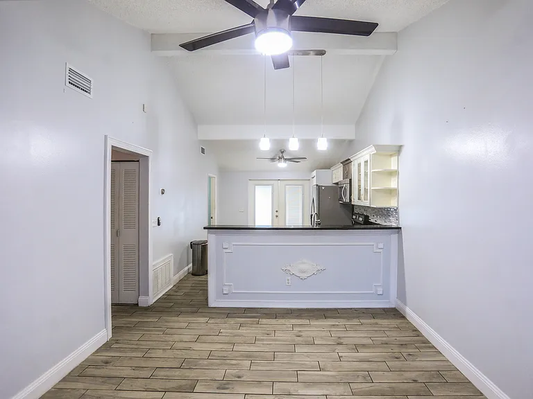 8307 Regina Pl — Photo 4