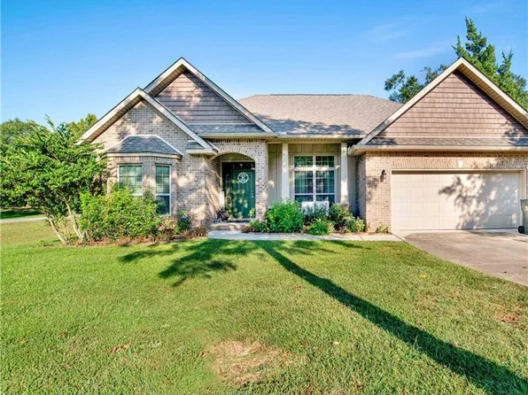 21482 Roundhouse Rd, Fairhope, AL 36532