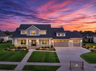 2002 Approach Dr, Auburn, IN 46706